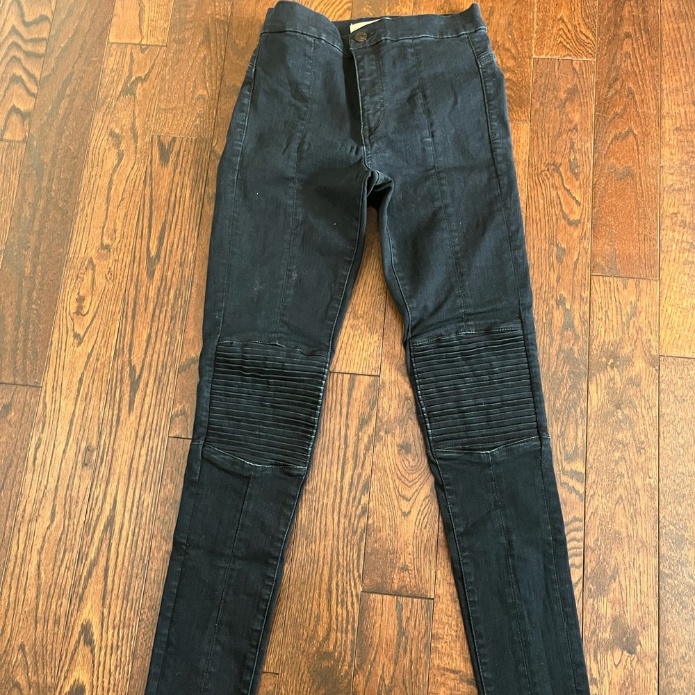 Gap 1969 True Skinny Jeans Dark Wash Stretch Moto Pleated Accordion Knee Stretch
